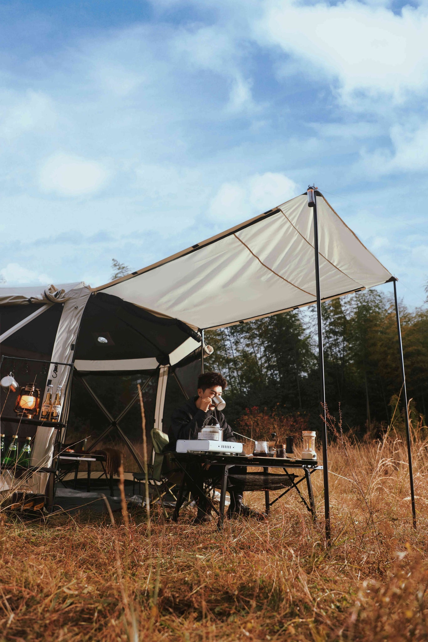 REAR HATCH OUTDOOR CAMPING TENT